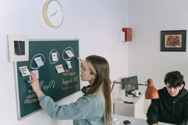 5 Gusto Alternatives for International Employee Payroll